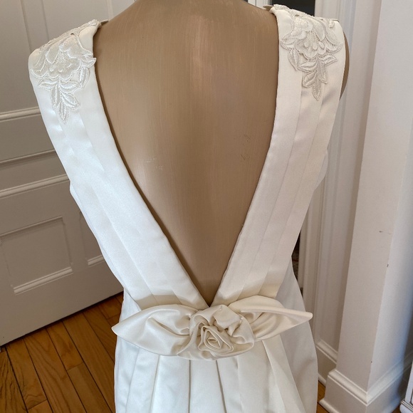 JESSICA MCCLINTOCK VINTAGE BRIDAL GOWN OFF WHITE - SIZE 10 - Picture 9 of 16